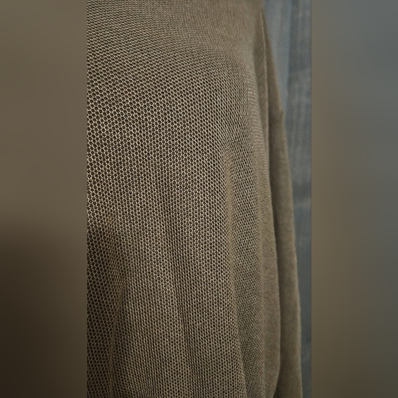 ST. CROIX Crystal Stitch Luxury High V-neck Pullover. Brown/tan. Size XL - Picture 4 of 11